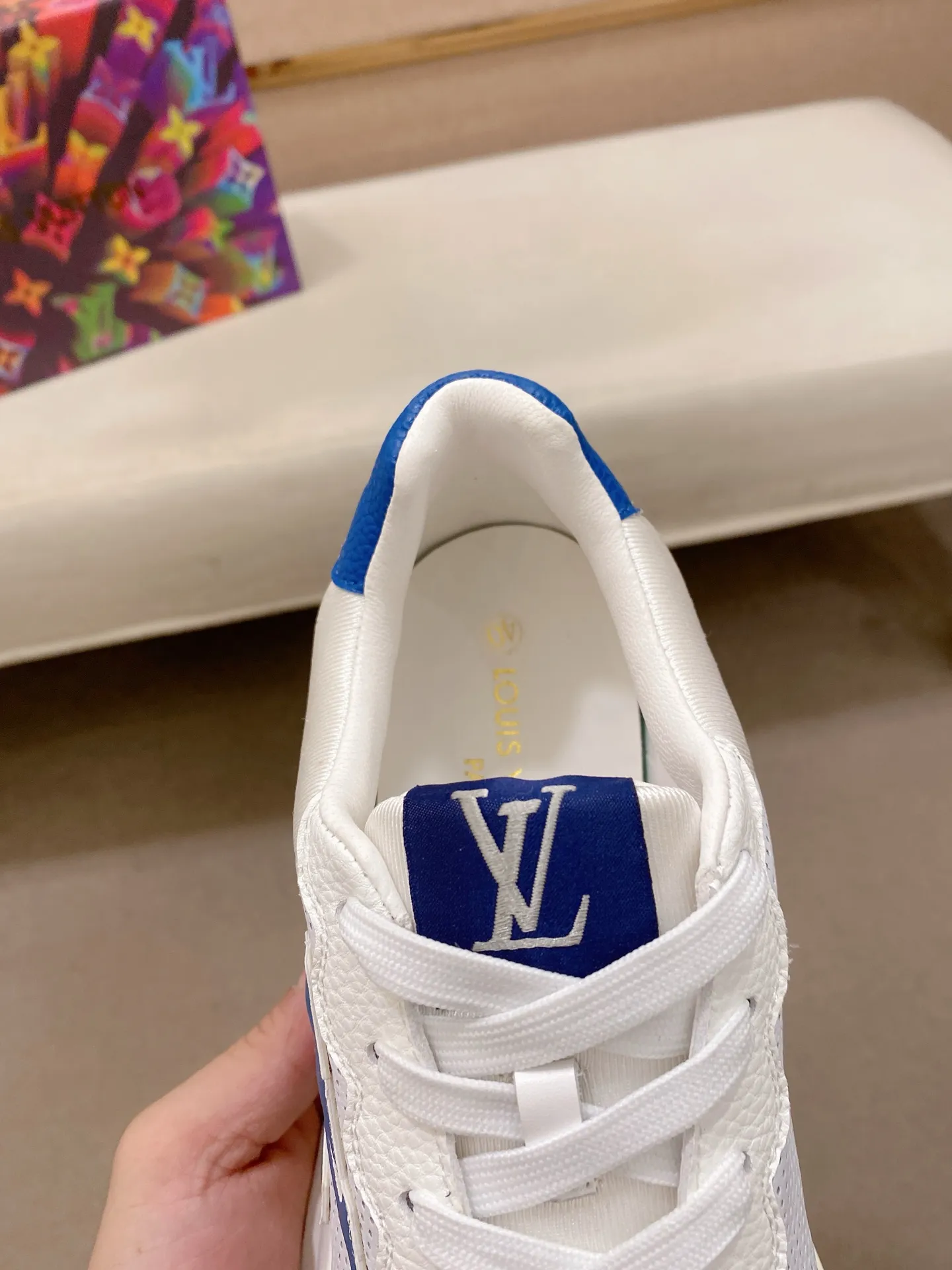 Men's shoes: 442💰🎉🎉LV~Louis Vuitton trendy men's shoes, new shipments, latest matching, the same style as the official website, super high quality, hot sales of the season [strong][strong][strong]Selected first-layer cowhide, comfortable sheepskin lining, original last, comfortable on the foot, wear-resistant rubber outsole, size: 38-44.